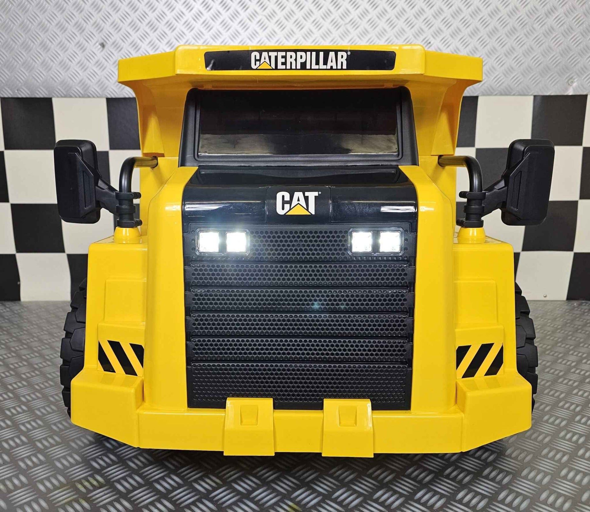 Caterpillar kinder kiepwagen 12 volt