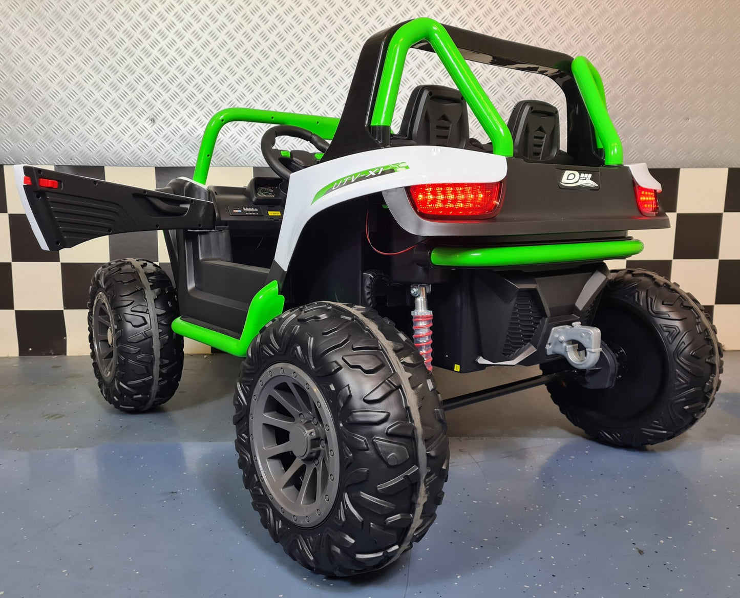 Electric children's buggy 24 volt 2-seater white/green