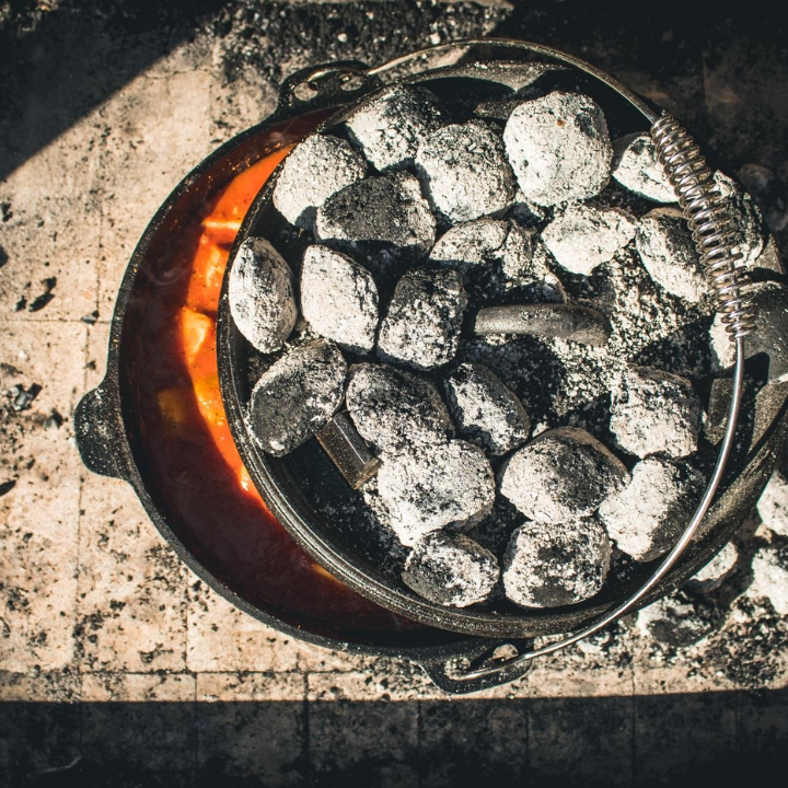 The Windmill Dutch Oven 6 quarts Met Pootjes Vuur & Rook